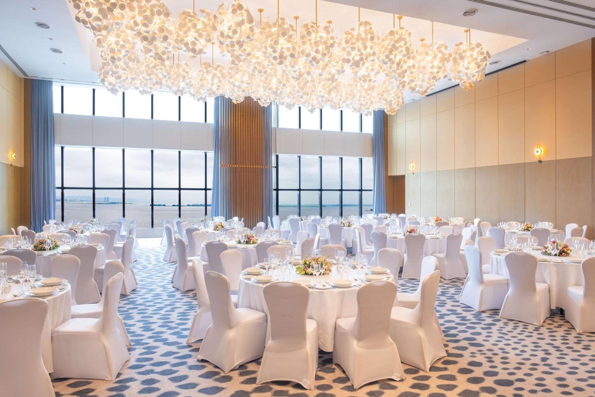Hilton Kinshasa Hotel Eksteriør billede