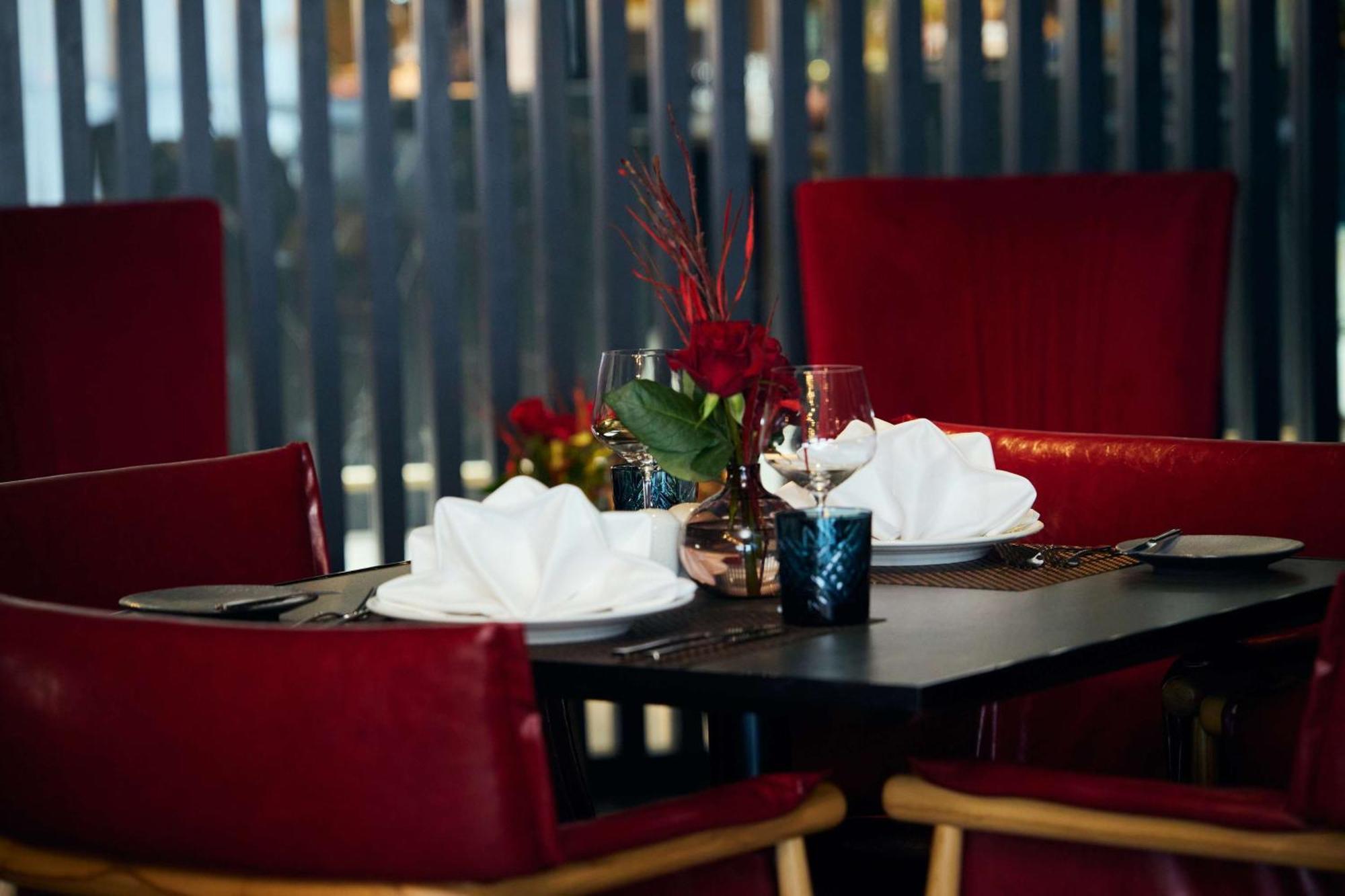 Hilton Kinshasa Hotel Eksteriør billede